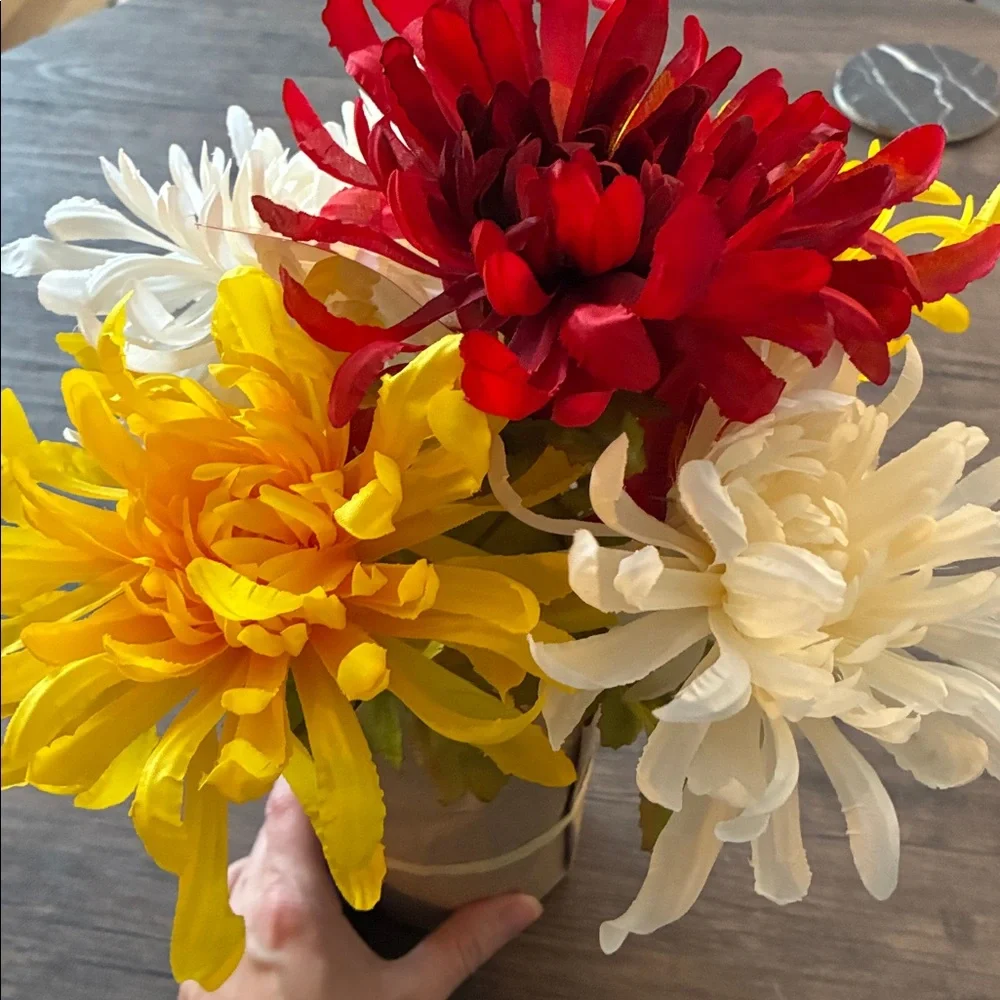 Potted Floral Artificial Chrysanthemum Arrangement